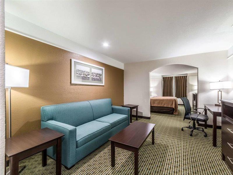Quality Inn & Suites Seaworld North San Antonio Eksteriør bilde