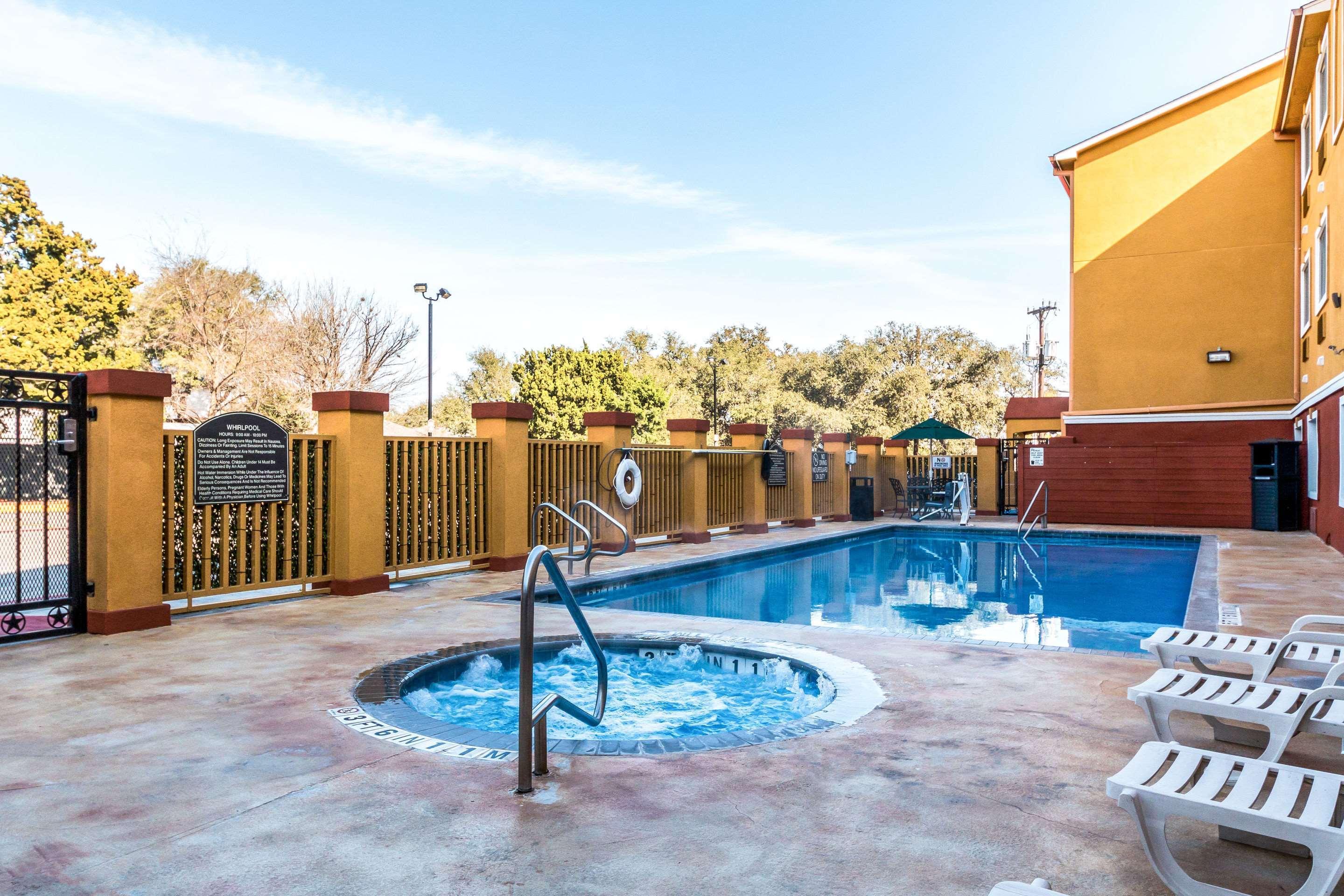 Quality Inn & Suites Seaworld North San Antonio Eksteriør bilde
