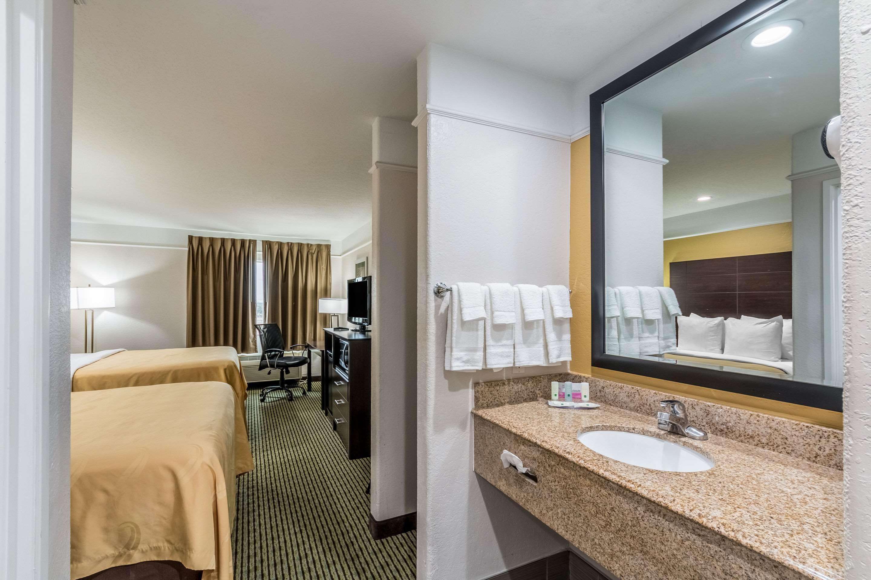 Quality Inn & Suites Seaworld North San Antonio Eksteriør bilde
